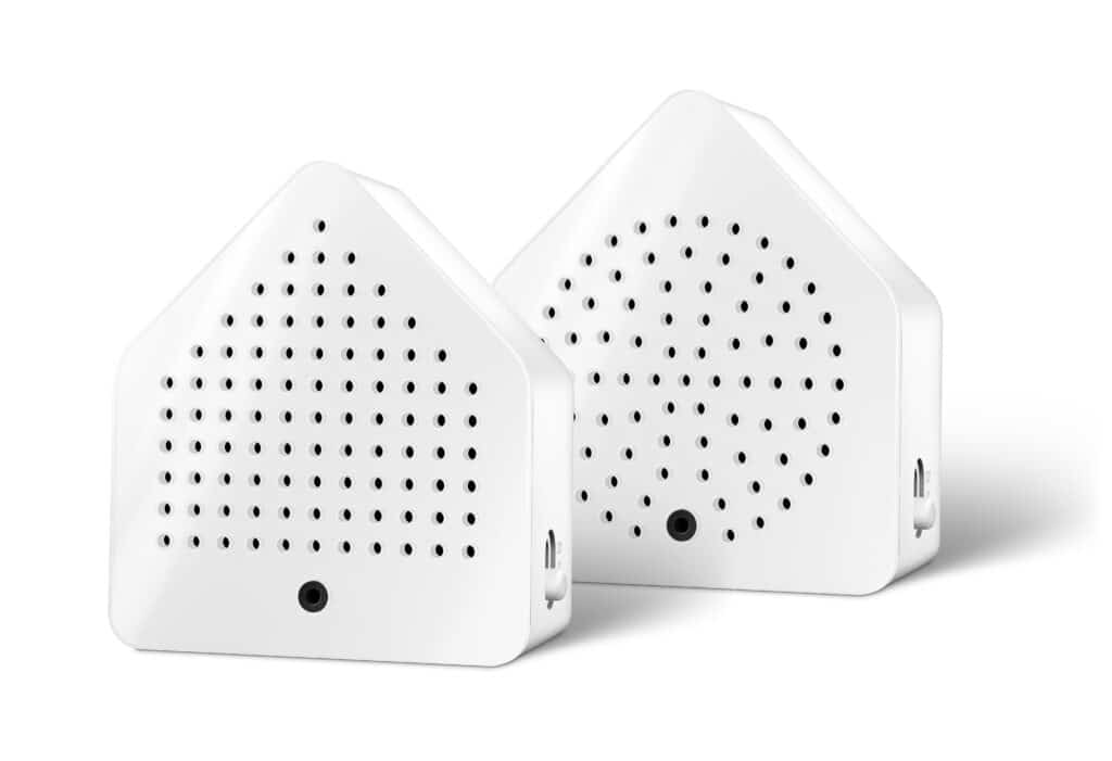 Zirpybox wit huisje met ontspannende krekelgeluiden, ideaal voor een rustgevende sfeer in huis.